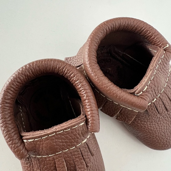 Freshly Picked Moccasin Baby Shoe in Brown size 1 - Picture 2 of 9